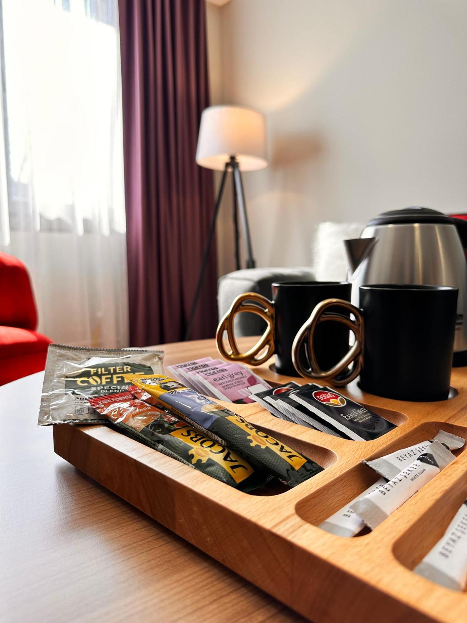 Frezya - Exclusively Woman Hotel Istanboel Buitenkant foto